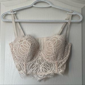 BRAND NEW LACE CORSET/BUSTIER. PERFECT FOR FESTIVALS. SIZE 34D and 34DD.